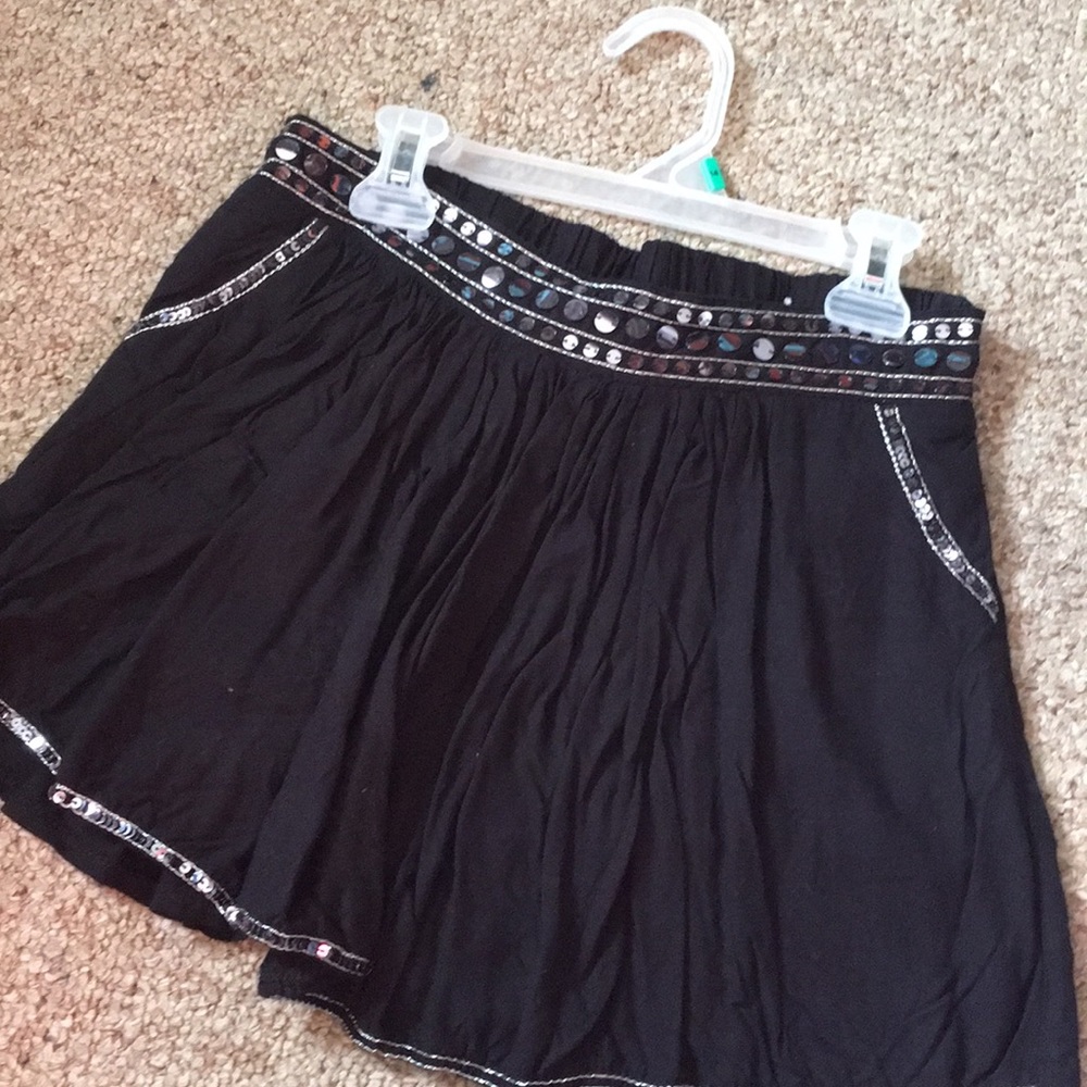 black skirt